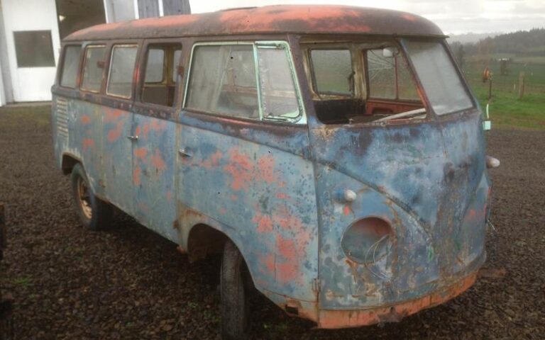 1958 15 Window Deluxe Press Bumper Bus p 30 u 1-1
