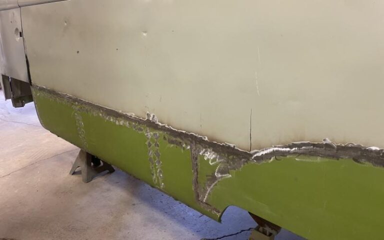 1958 15 Window Deluxe Press Bumper Bus p 30 u 1-22
