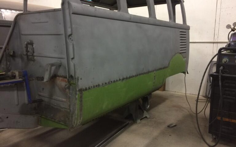 1960 Volkswagen 23 Window Samba Bus p 28 u 1-1