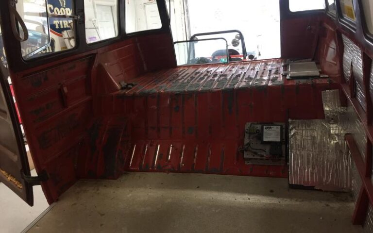 1960 Volkswagen 23 Window Samba Bus p 28 u 1-7