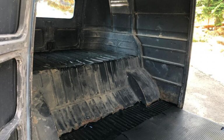 1960 Volkswagen Double Door Panel Buss s5-8