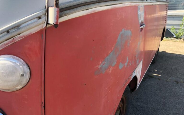 1962 Volkswagen 23 Window Deluxe Samba Bus s6-3