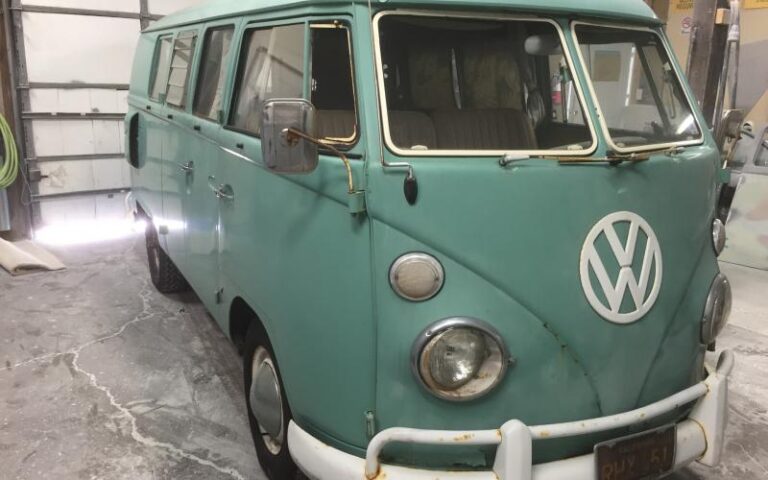 1964 Volkswagen 11 Window Westfalia Subhatch p 36 u 1-3