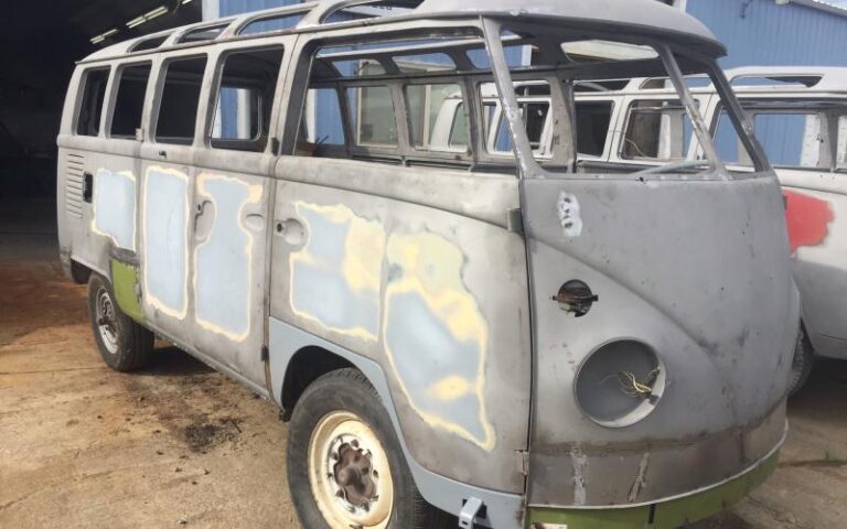 1966 Volkswagen 21 Window Microbus Montana restoration p 4 u 1-2