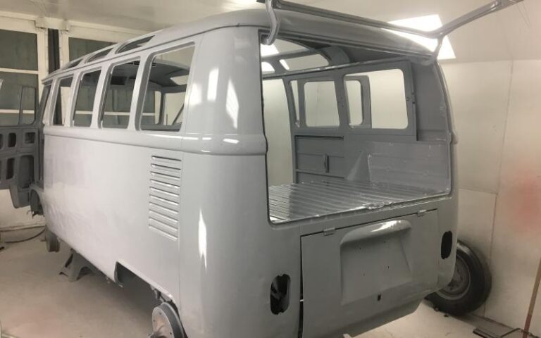 1967 21 Window Deluxe JIMI p 19 u 5