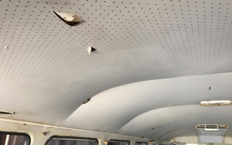 1967 VW 13 Window Deluxe Sea Blue Micro Bus OG Paint s2