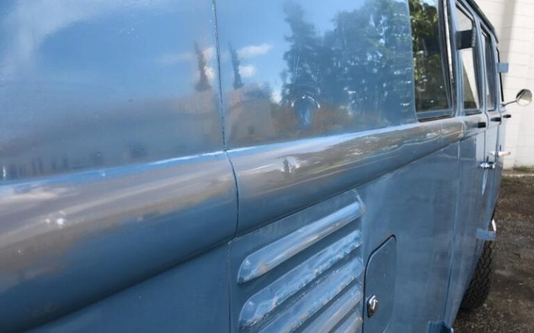 960 Volkswagen Bus VW 11 Window Kombi s7-1