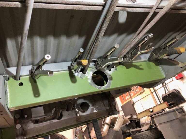 1954 23 window barndoor deluxe vw bus belly pan install silver lining auto restoration