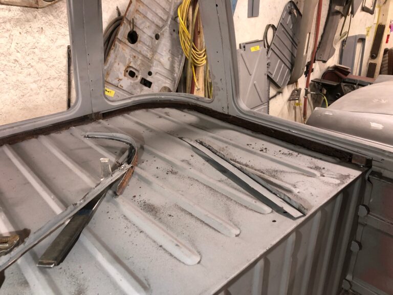 1954 23 window barndoor deluxe vw bus rust repair on corner windows and rear hatch opening silver lining auto restoration