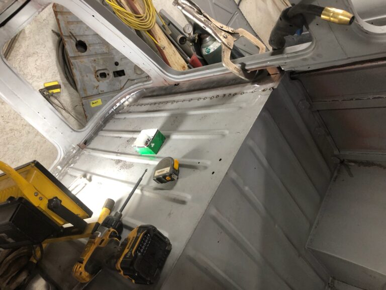 1954 23 window barndoor deluxe vw bus rust repair on corner windows and rear hatch opening silver lining auto restoration