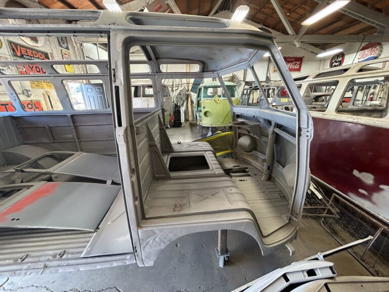 1954 23 window deluxe barndoor vw bus media blast silver lining auto restoration