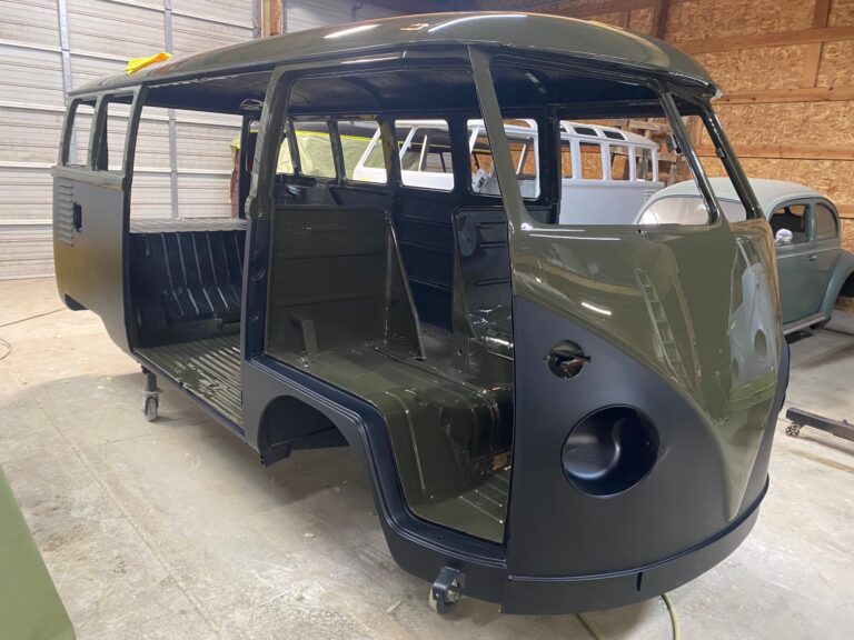 1962 15 window deluxe vw bus cut and buff of green paint silver lining auto restoration