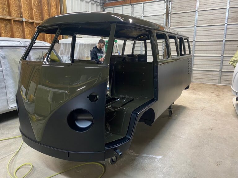 1962 15 window deluxe vw bus cut and buff of green paint silver lining auto restoration