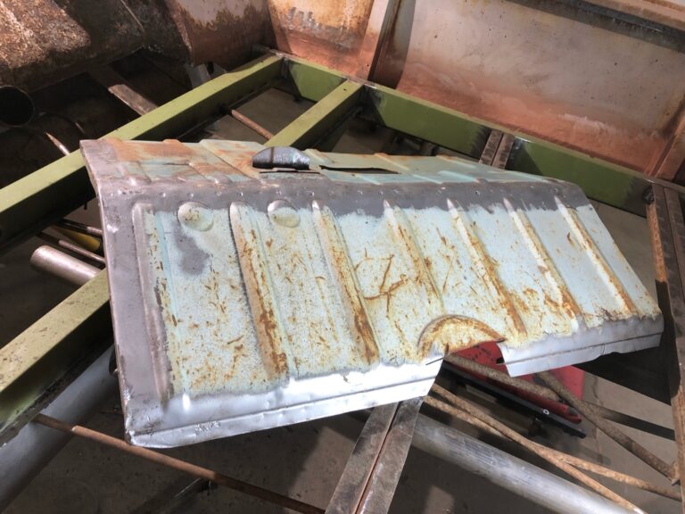 1960 15 window deluxe vw bus sub frame and rear panel repair silver lining auto restoration