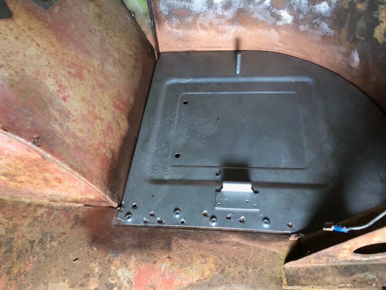 1960 15 window deluxe vw bus sub frame and rear panel repair silver lining auto restoration