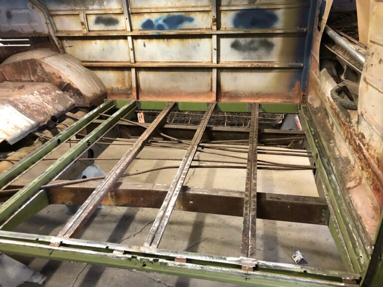 1960 15 window deluxe vw bus sub frame and rear panel repair silver lining auto restoration