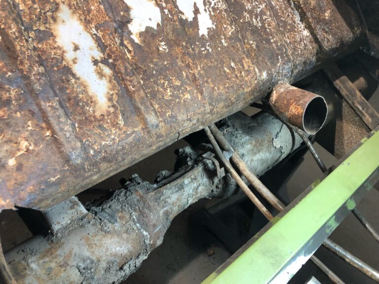 1960 15 window deluxe vw bus sub frame and rear panel repair silver lining auto restoration