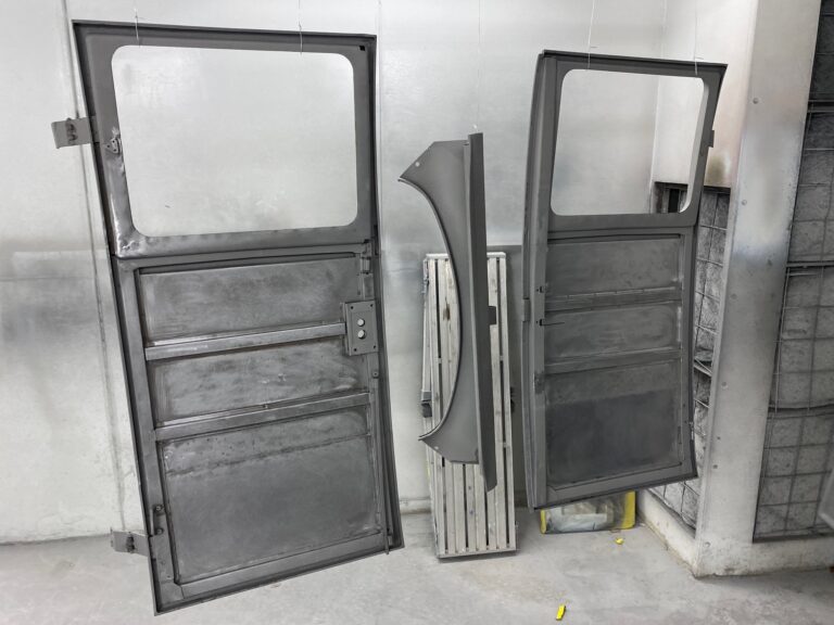 1954 barndoor 23 window deluxe bus body and components in primer silver lining auto restoration oregon