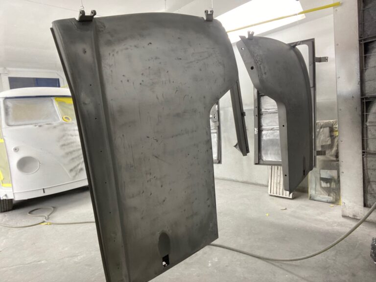 1954 barndoor 23 window deluxe bus body and components in primer silver lining auto restoration oregon