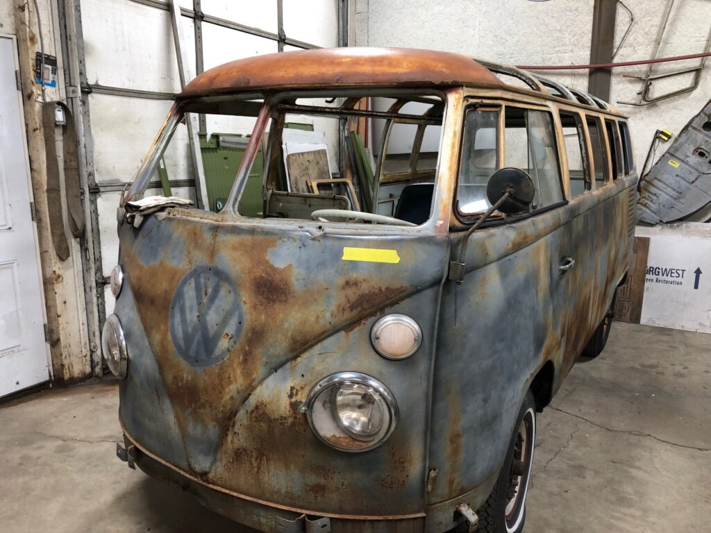 1965 21 window deluxe bus arrival at the shop silver lining auto restoration