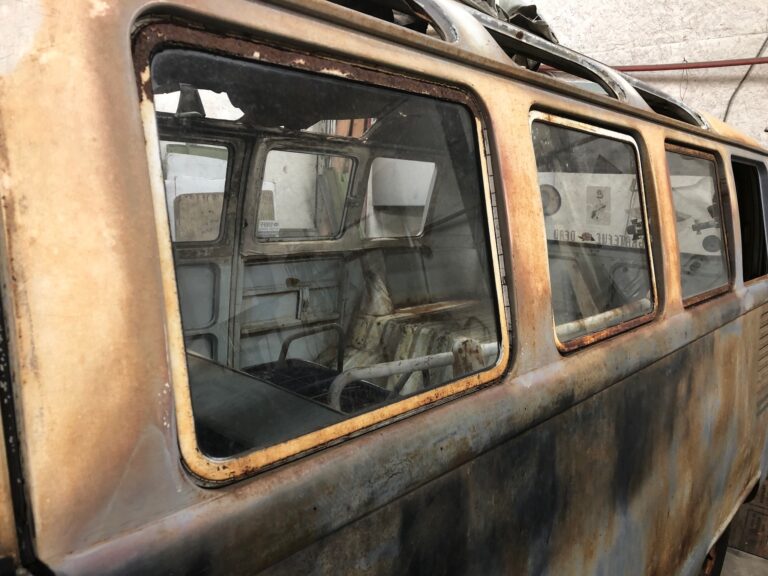 1965 21 window deluxe bus arrival at the shop silver lining auto restoration