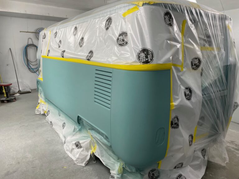 1963 23 window deluxe vw bus exterior in paint silver lining auto