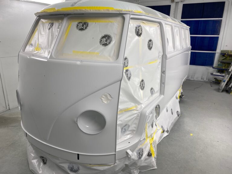 1963 23 window deluxe vw bus exterior in paint silver lining auto