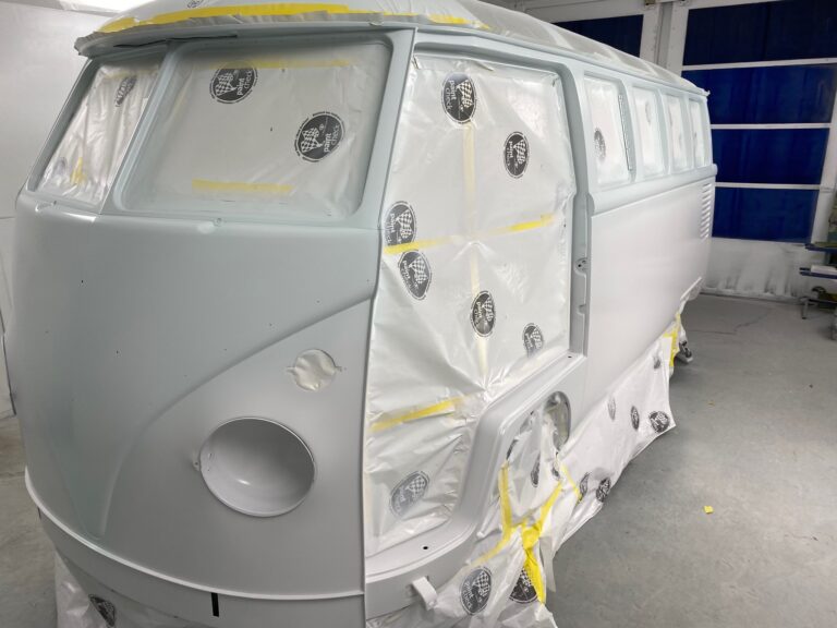 1963 23 window deluxe vw bus exterior in paint silver lining auto