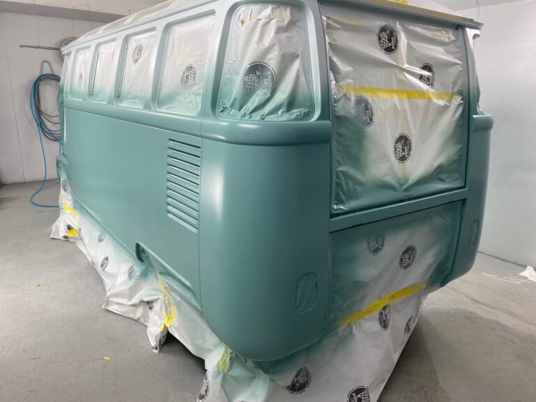 1963 23 window deluxe vw bus exterior in paint silver lining auto