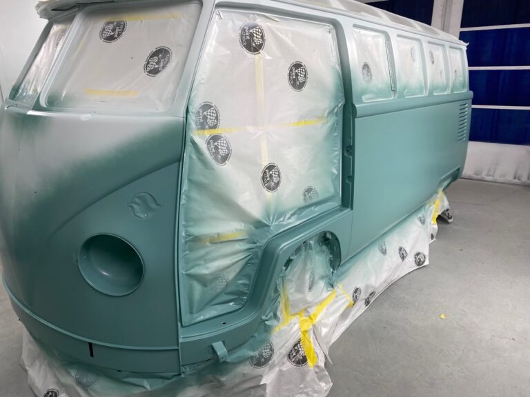 1963 23 window deluxe vw bus exterior in paint silver lining auto