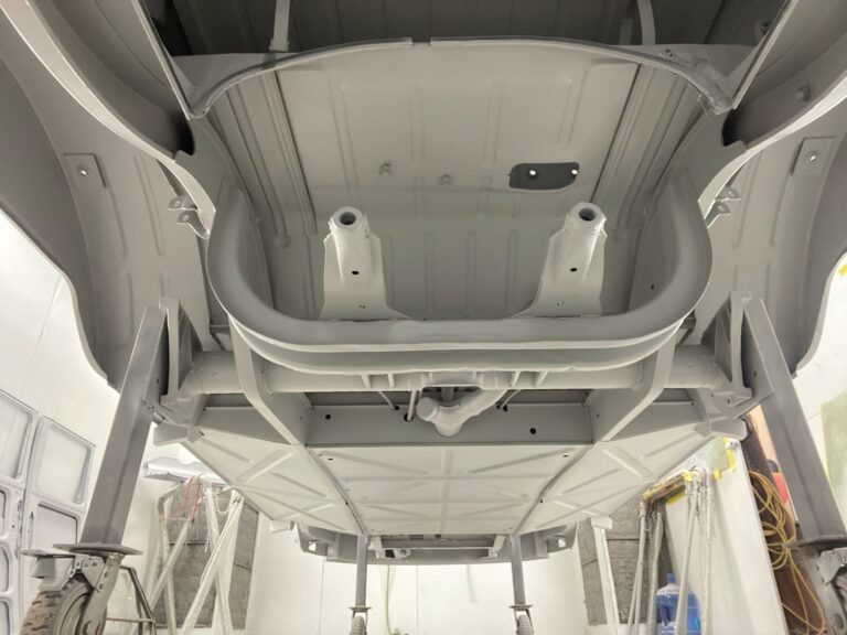 1963 23 window deluxe vw bus body in epoxy silver lining auto restoration