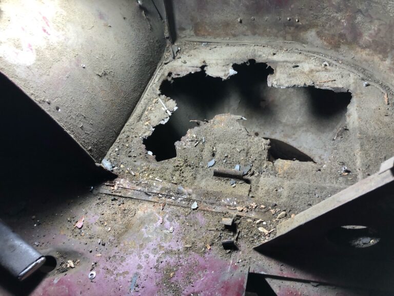 1966 21 window deluxe vw bus cargo door and dogleg rust repair silver lining auto restoration