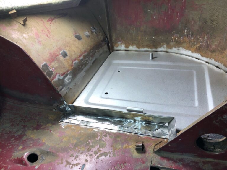 1966 21 window deluxe vw bus cargo door and dogleg rust repair silver lining auto restoration