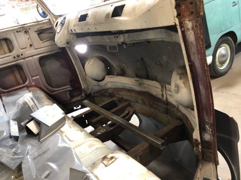 1966 21 window deluxe bus nose replacement silver lining auto restoration