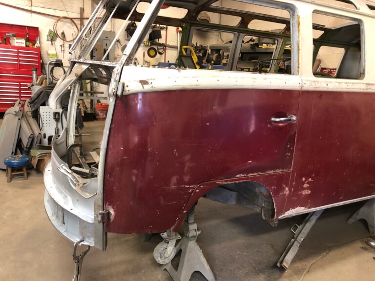 1966 21 window deluxe bus nose replacement silver lining auto restoration