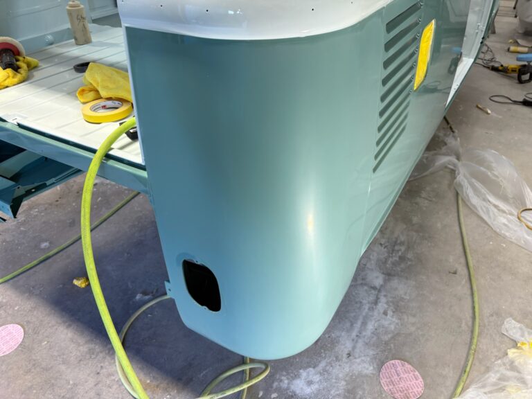 1963 23 window deluxe vw bus cut and buff paint silver lining auto restoration