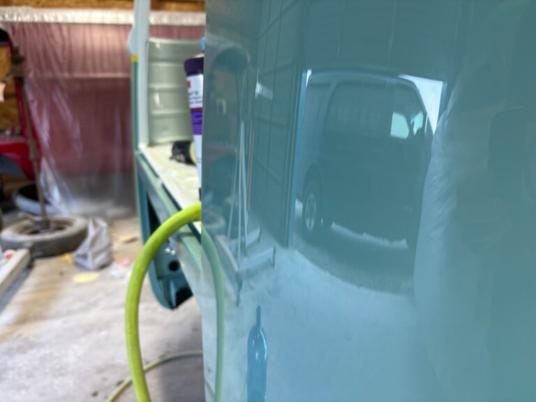 1963 23 window deluxe vw bus cut and buff paint silver lining auto restoration