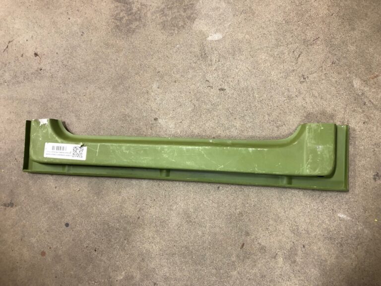 1965 21 window deluxe vw bus cargo door rust repair silver lining auto restoration oregon