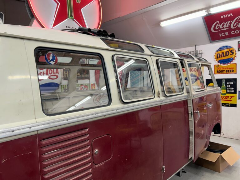 1966 21 window vw deluxe bus assembly silver lining auto restoration