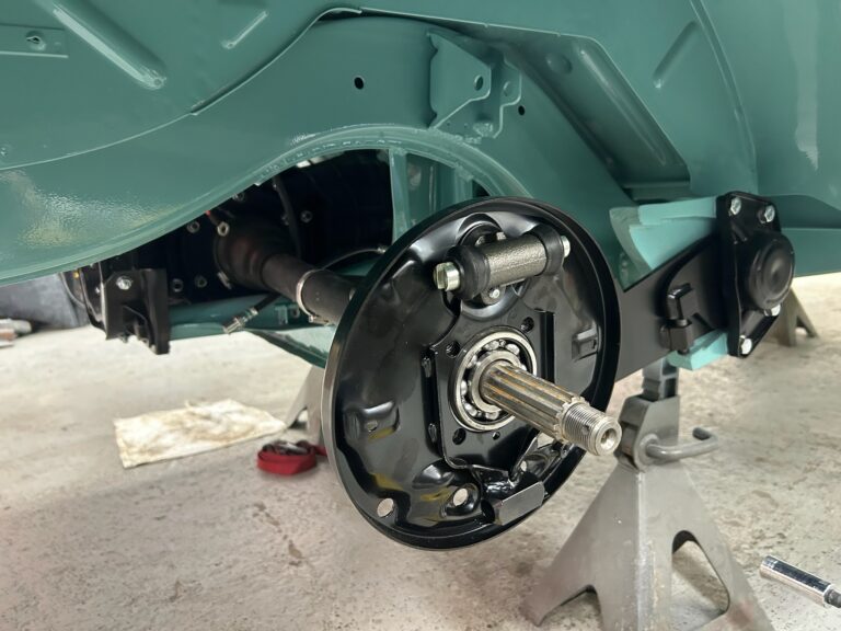 1963 23 window deluxe vw bus transaxle install silver lining auto restoration oregon