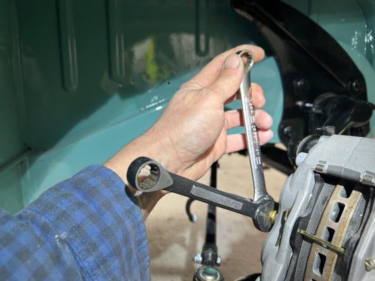 1963 23 window deluxe vw bus transaxle install silver lining auto restoration oregon