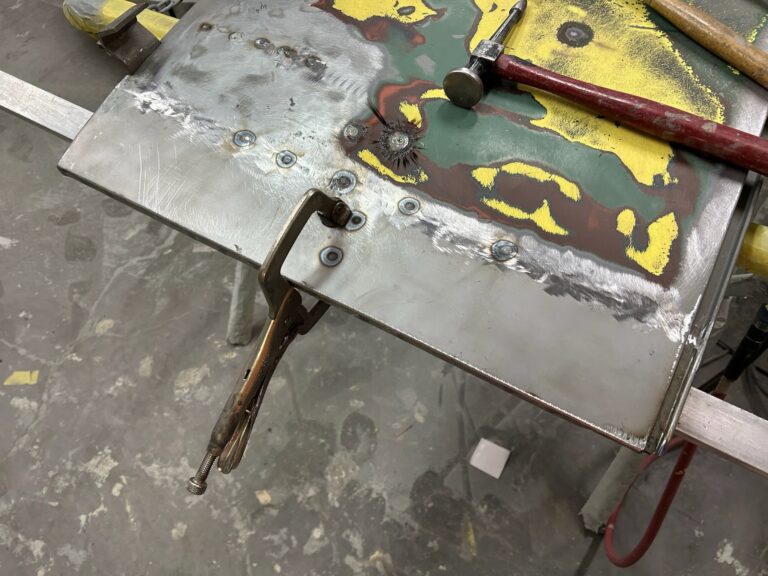 1965 21 window deluxe bus final metal refinement and fitment silver lining auto restoration