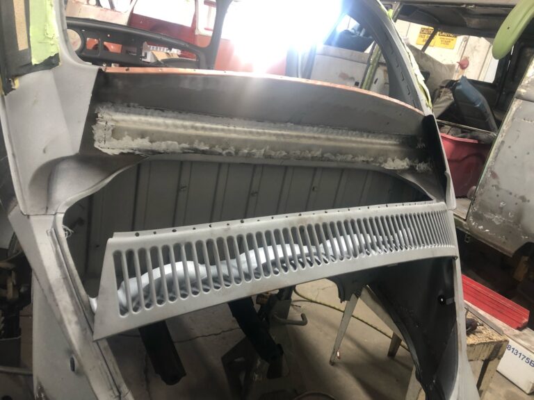 1965 steel sunroof VW Beetle rust repair silver lining auto restoration oregon
